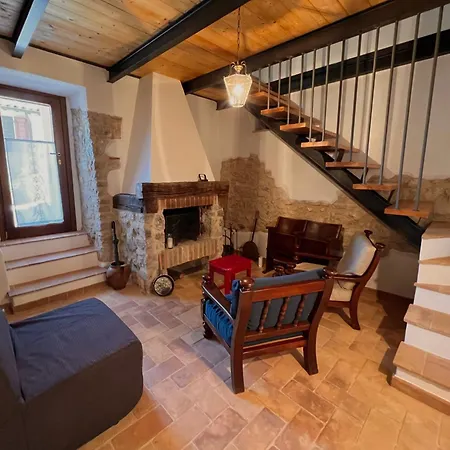 Casa Del Boscaiolo 別荘 トレビ